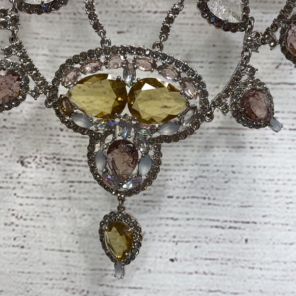 NWOT Stunning Large Ice crystal Statement Necklace Banana Republic Retail $ 198 - Picture 2 of 10